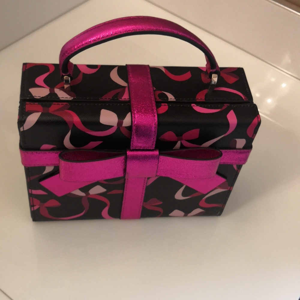 Kate Spade Wrapping Party Gift Box Crossbody Purse